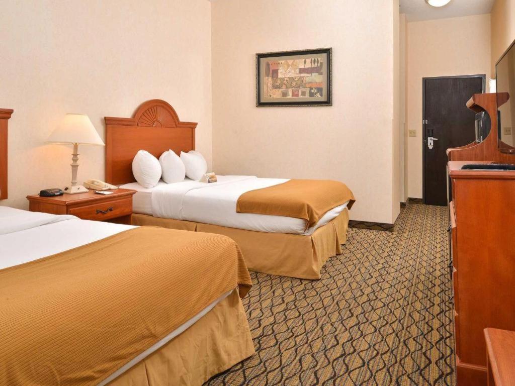 Quality Inn & Suites Джефферсон-Сіті Екстер'єр фото