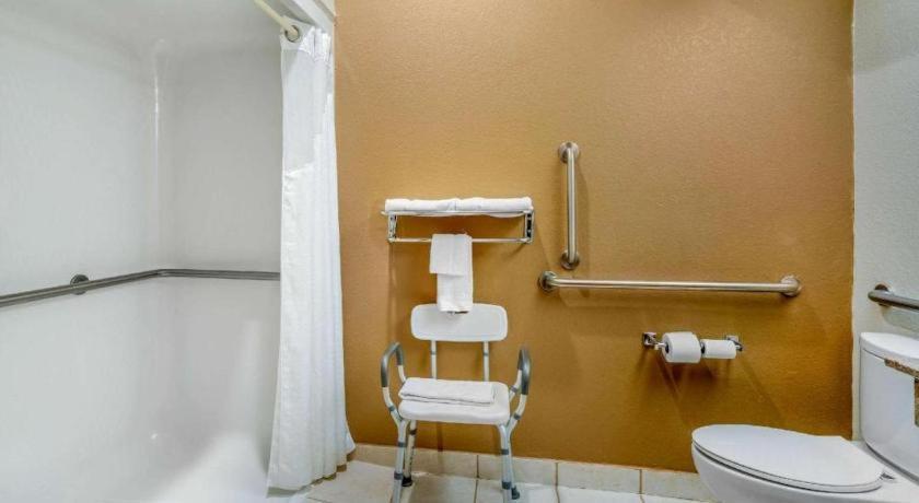 Quality Inn & Suites Джефферсон-Сіті Екстер'єр фото