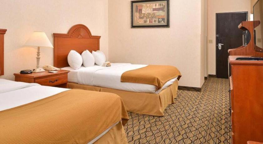 Quality Inn & Suites Джефферсон-Сіті Екстер'єр фото