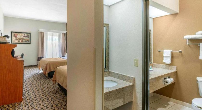 Quality Inn & Suites Джефферсон-Сіті Екстер'єр фото