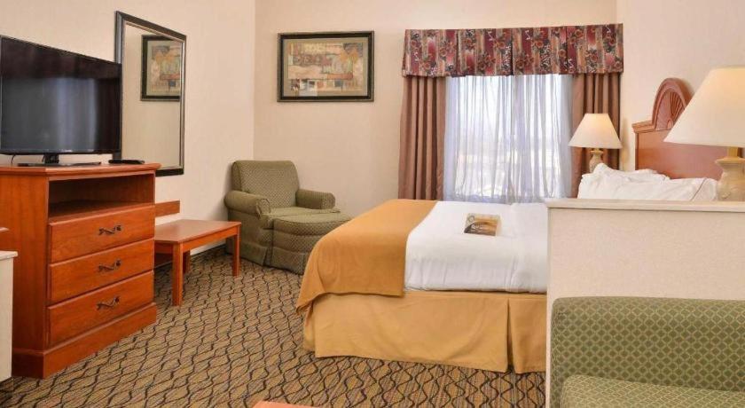 Quality Inn & Suites Джефферсон-Сіті Екстер'єр фото