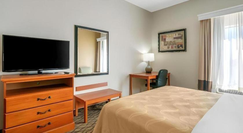 Quality Inn & Suites Джефферсон-Сіті Екстер'єр фото