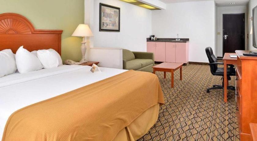 Quality Inn & Suites Джефферсон-Сіті Екстер'єр фото