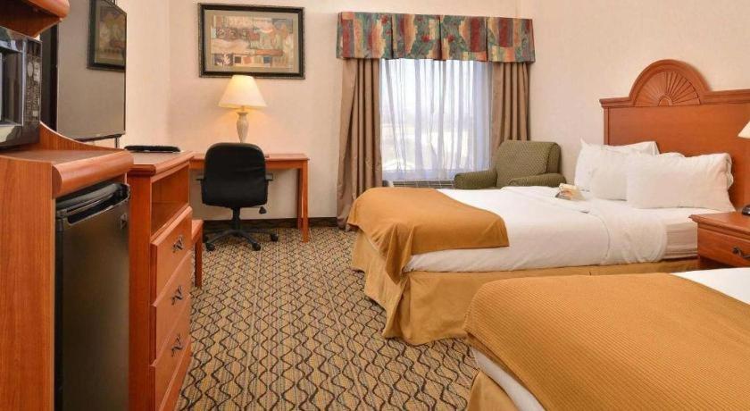 Quality Inn & Suites Джефферсон-Сіті Екстер'єр фото