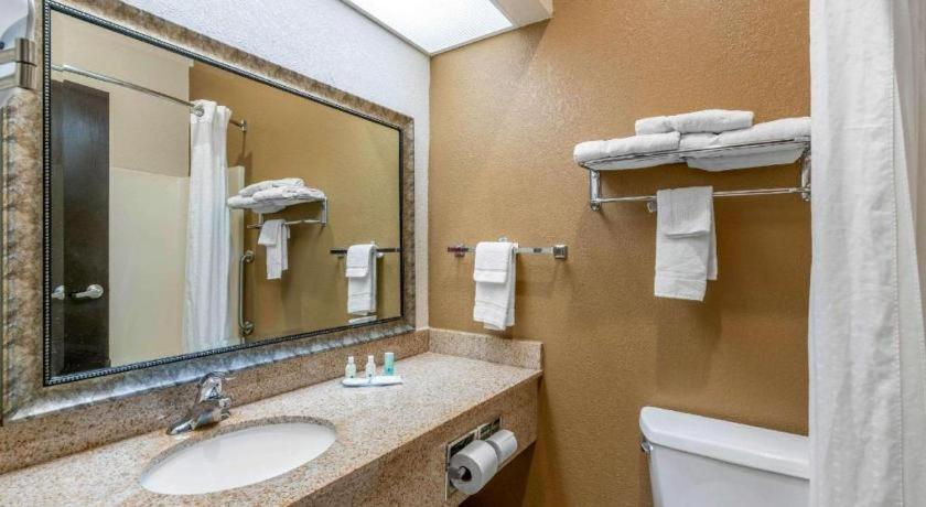 Quality Inn & Suites Джефферсон-Сіті Екстер'єр фото